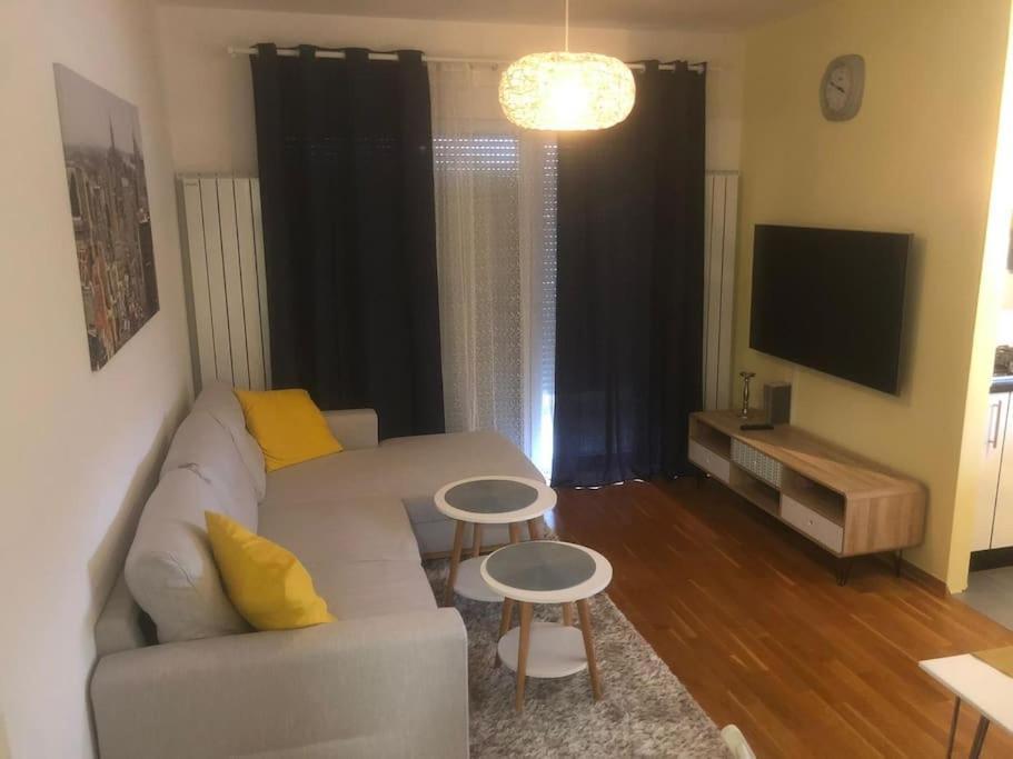 Apartman Arena-Velesajam Vito Zagreb Extérieur photo